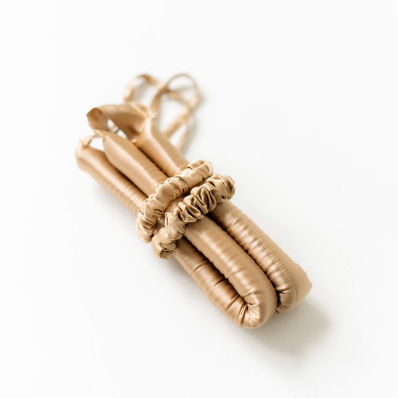 Jedwabny wałek bambusowy złoty